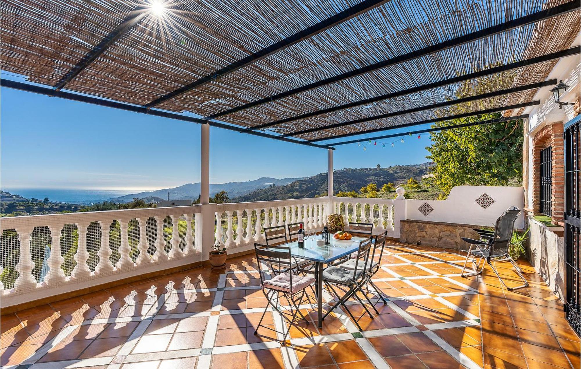 Amazing Home In Frigiliana With Kitchen Экстерьер фото